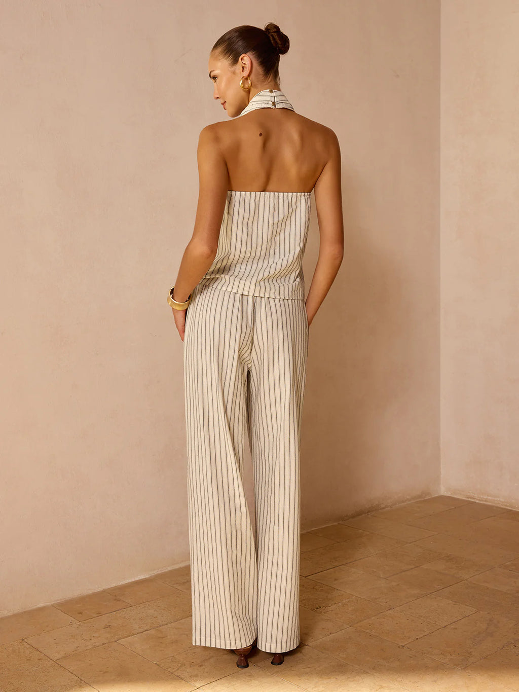 Set Casual de Verano: Top Cuello Halter Sin Mangas y Pantalón Largo a Rayas